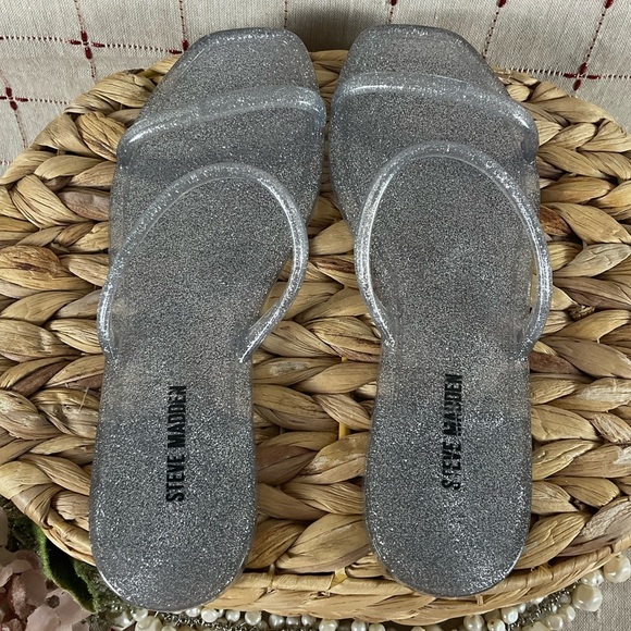 Steve Madden “PIKE” Jelly Flip Flop Sandals Size 5 Silver Glitter New - Picture 3 of 4